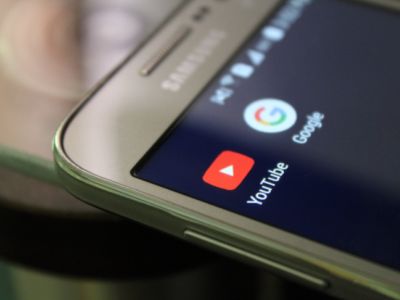 Hvordan laver man en YouTube video?