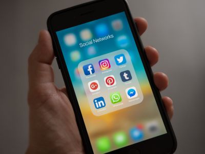 Hvordan gemmer man en video fra Messenger?